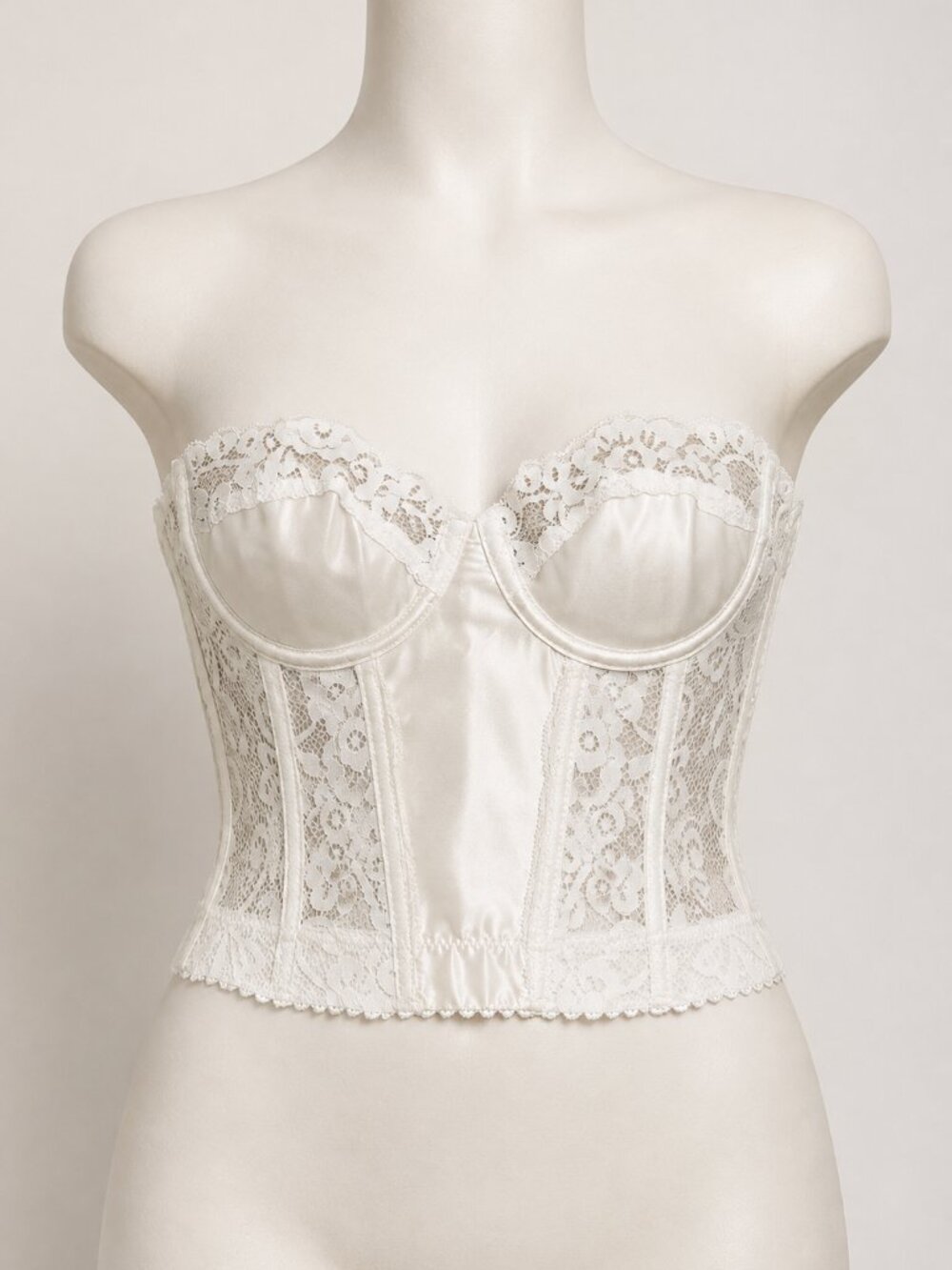 SHEIN White Lace Corset Bustier Top 🤍
